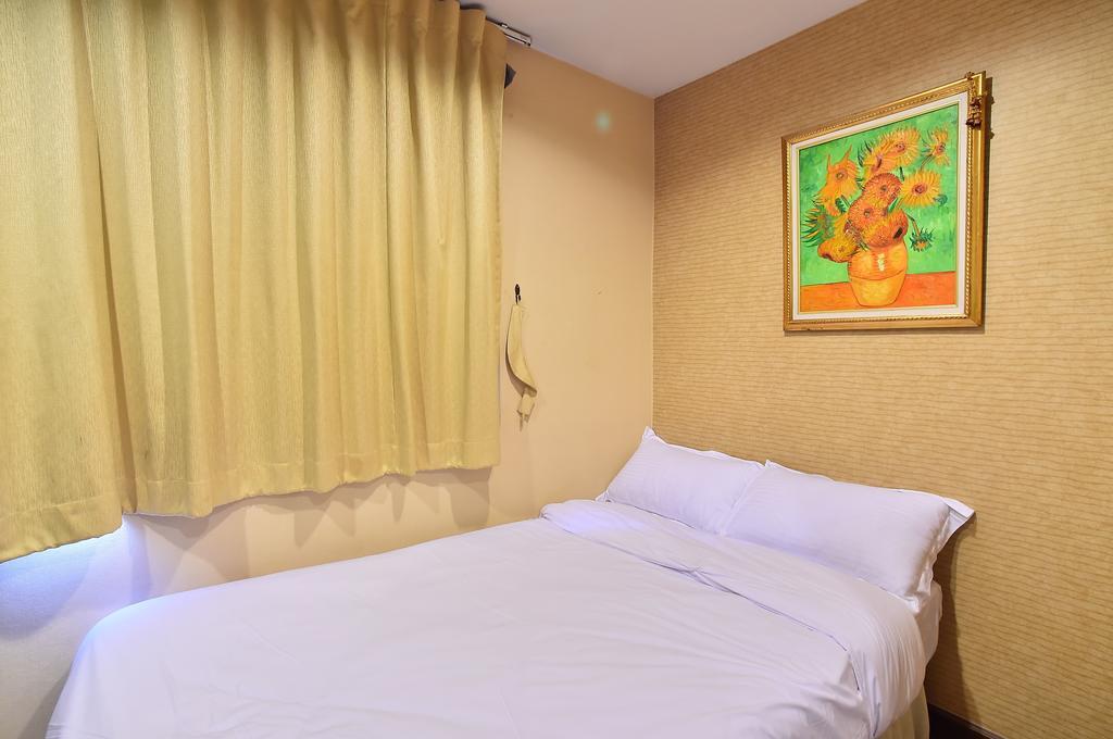 Take A Rest Hotel 방콕 객실 사진